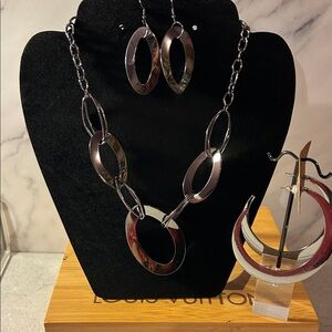Elegant Gunmetal Jewelry Set